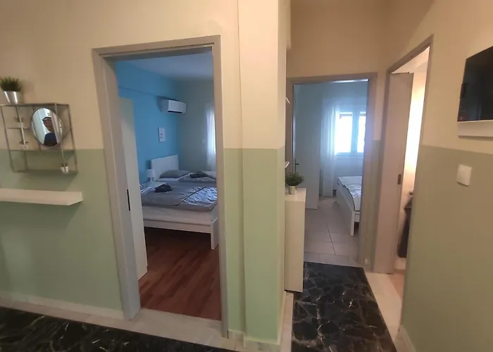 2 Neos Marmaras