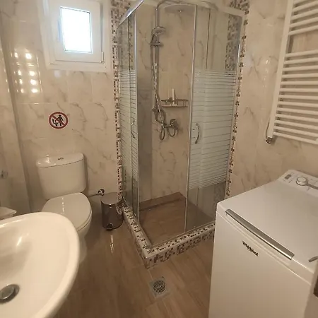 2 Apartment Neos Marmaras