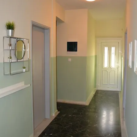 2 Apartment Neos Marmaras