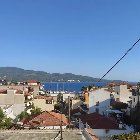 2 * Νέος Μαρμαράς